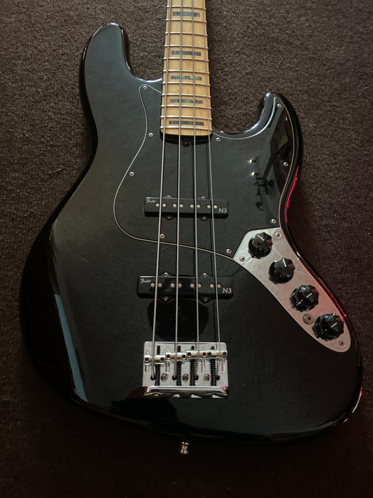 Fender American Deluxe Jazz Bass