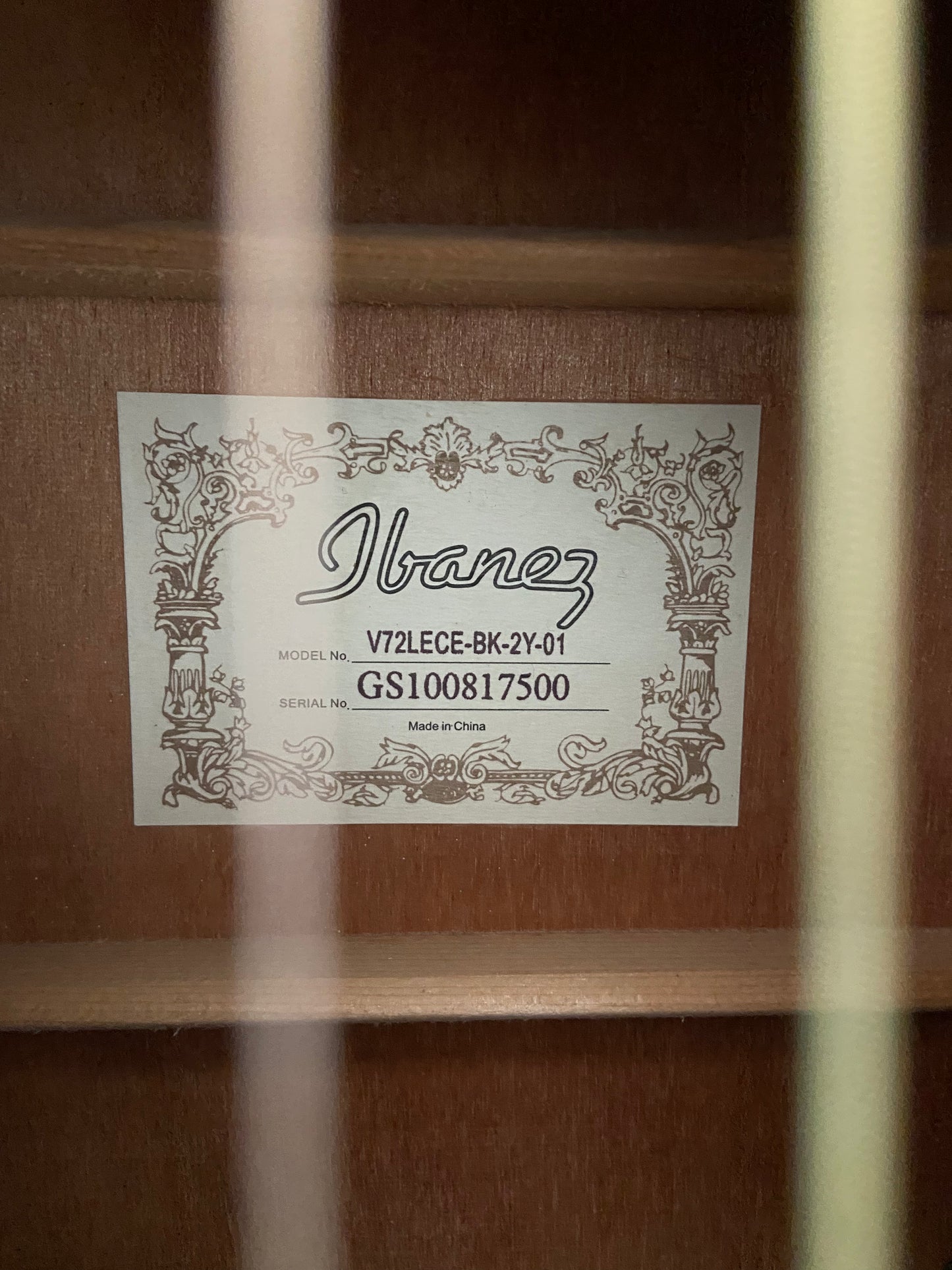 Ibanez V72ECE-BK Lefthand