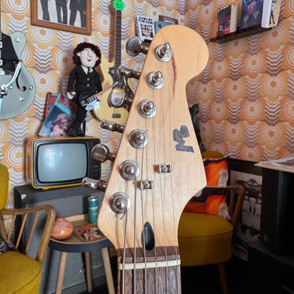 Partscaster Tom DeLonge Style inkl. Seymour Duncan Invader