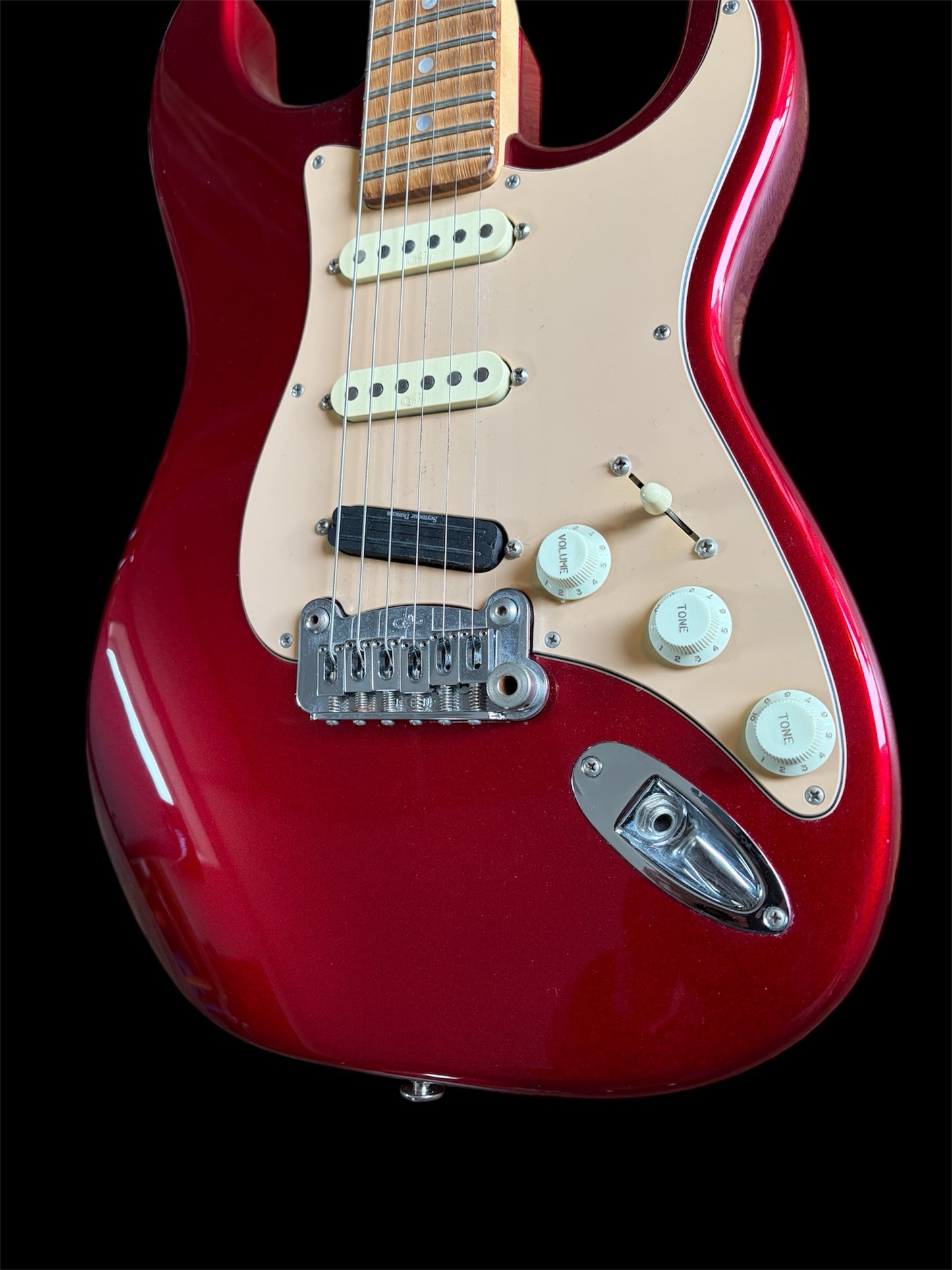 G&L Legacy Strat Candy Apple Red "Matched Headstock" inkl. Case