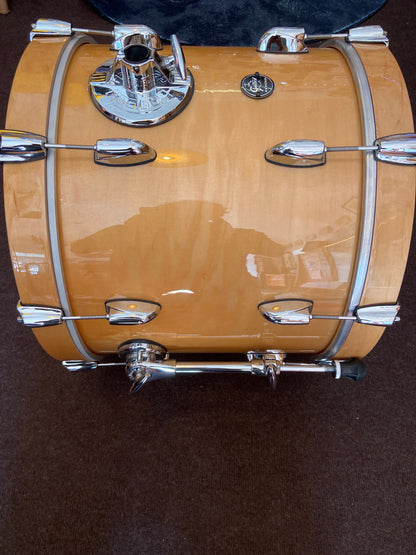 Gretsch Renown Maple 18x14“ Bass Drum
