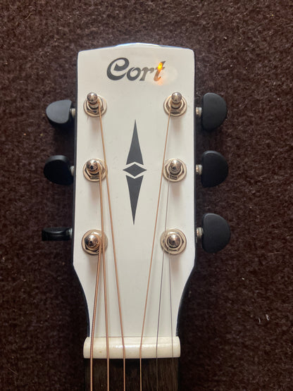 Cort GA5F-WH Westerngitarre