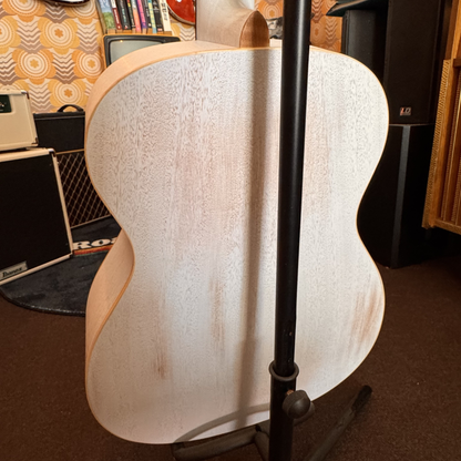 Sigma OMME WH Aged AE Westerngitarre Weiß