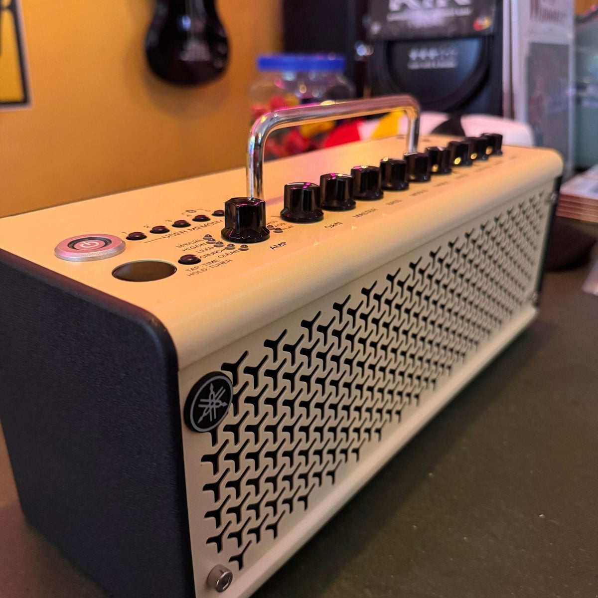 Yamaha THR10II Guitar Amp – Bild 7 von 11