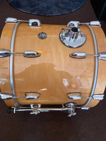 Gretsch Renown Maple 18x14“ Bass Drum