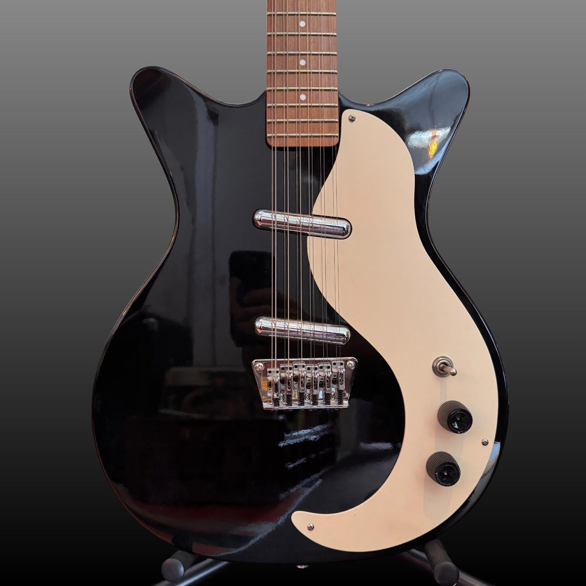 Danelectro 59 Dano 12 BK 12 String Danelectro E-Gitarre Roadhouse Vintage Vibes