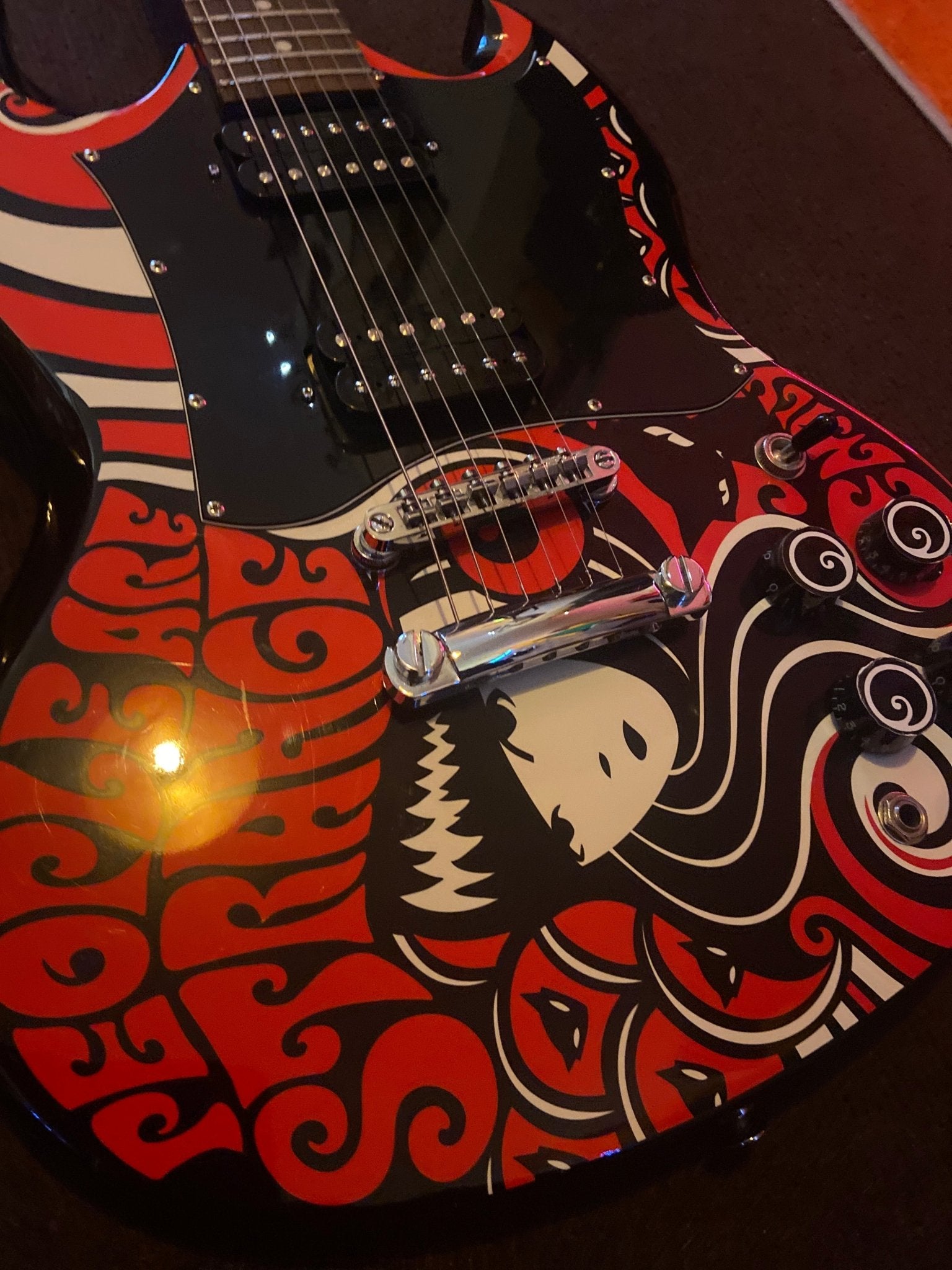 Epiphone „Emily the Strange“ E - Gitarre Epiphone E - Gitarre Roadhouse Vintage Vibes