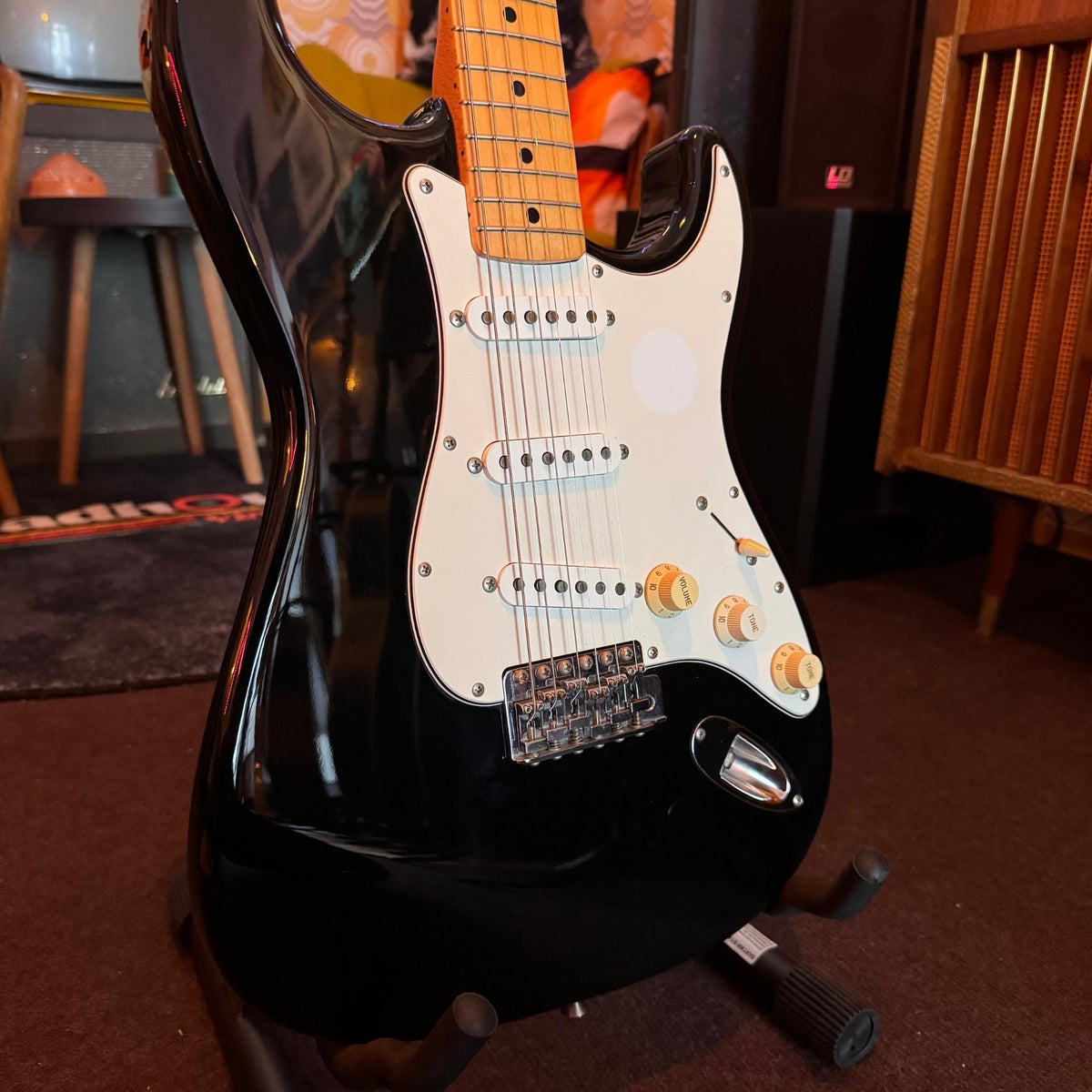Fender Japan Stratocaster 1997-2000 Black Fender E-Gitarre Roadhouse Vintage Vibes