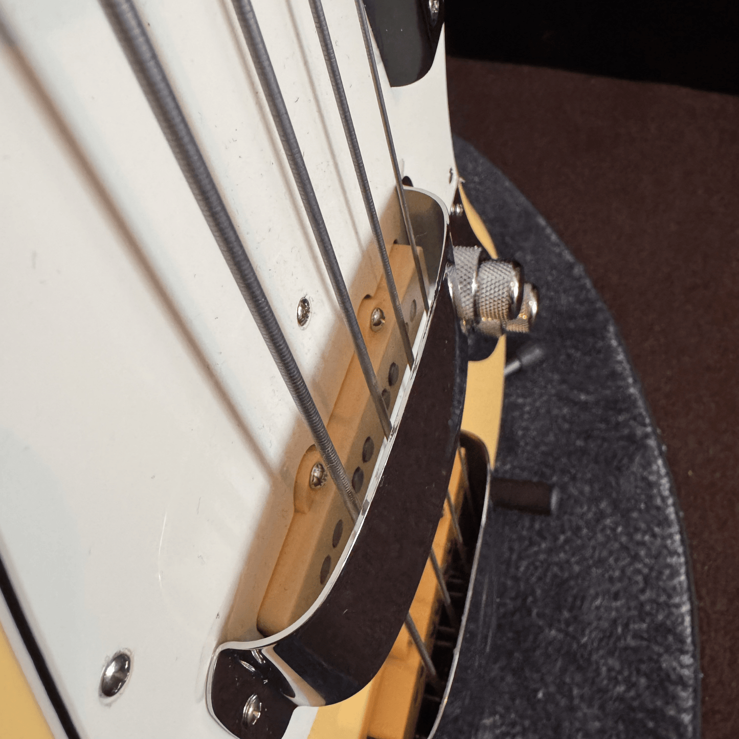 Fender Laura Lee Signature Jazz Bass Fender Bass Roadhouse Vintage Vibes