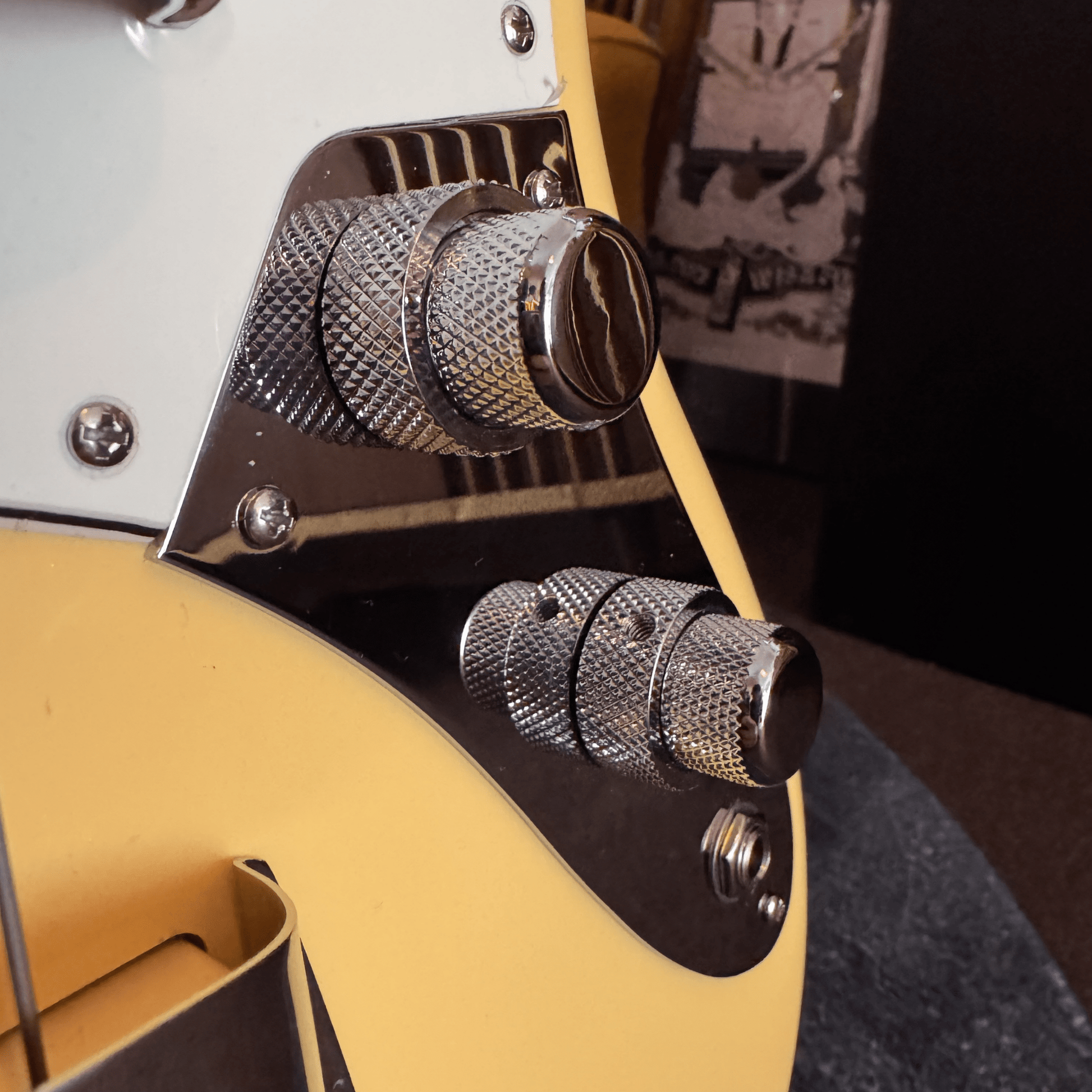 Fender Laura Lee Signature Jazz Bass Fender Bass Roadhouse Vintage Vibes