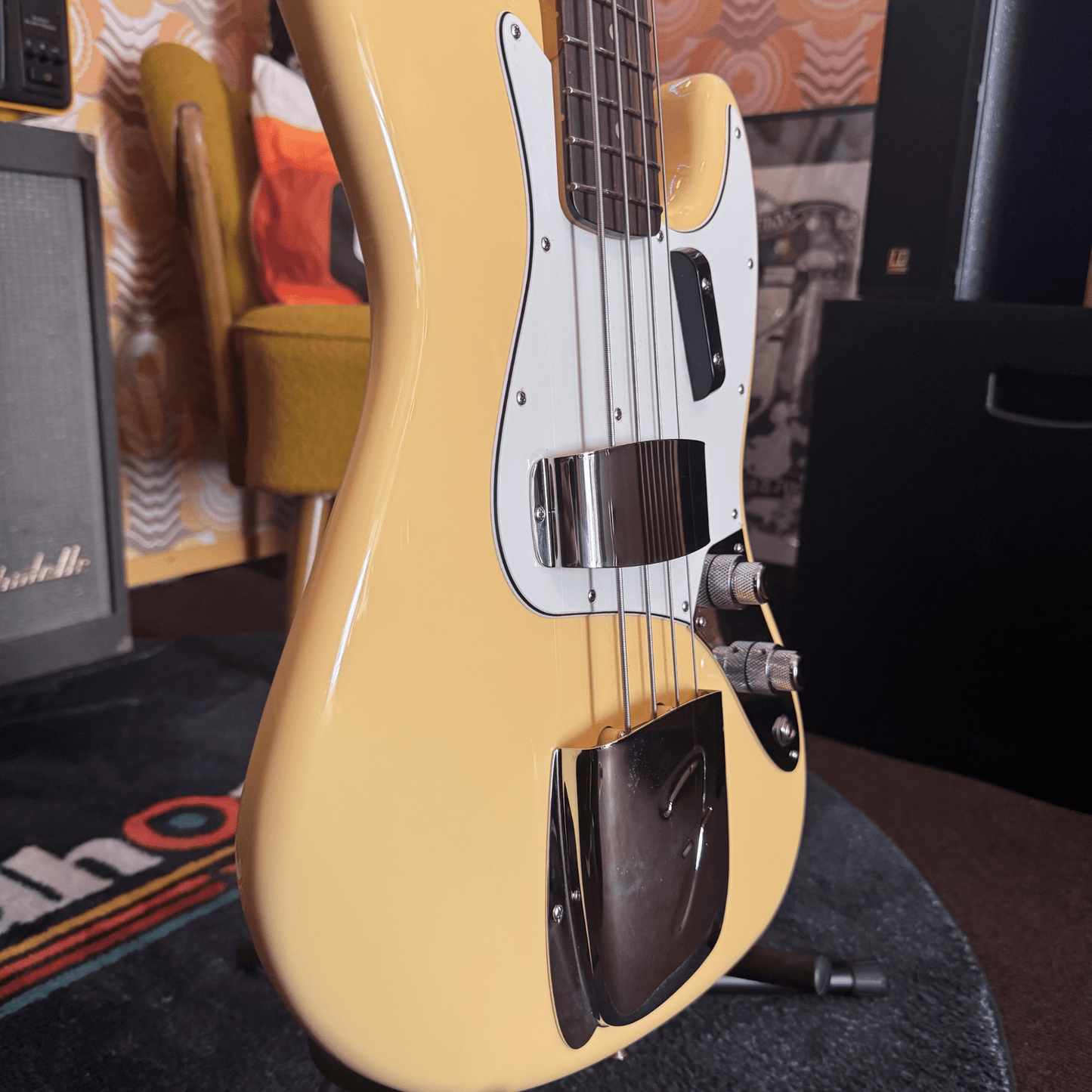 Fender Laura Lee Signature Jazz Bass Fender Bass Roadhouse Vintage Vibes