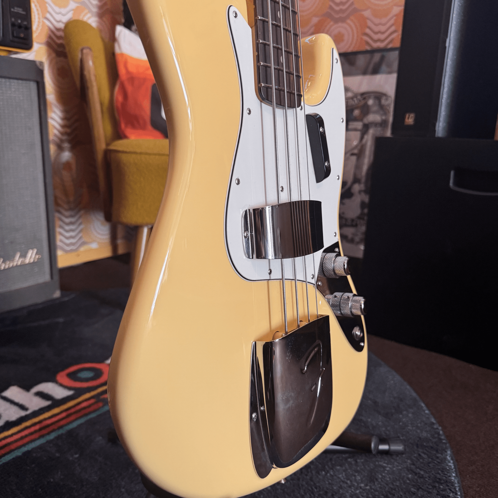 Fender Laura Lee Signature Jazz Bass Fender Bass Roadhouse Vintage Vibes