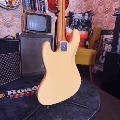 Fender Laura Lee Signature Jazz Bass Fender Bass Roadhouse Vintage Vibes