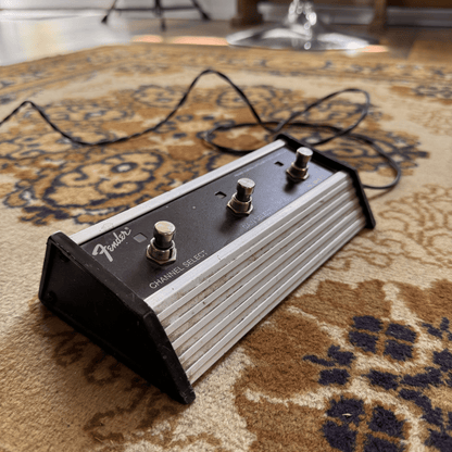 Fender Super Amp 4x10 Vollröhrenverstärker Fender Guitar Amplifier Roadhouse Vintage Vibes