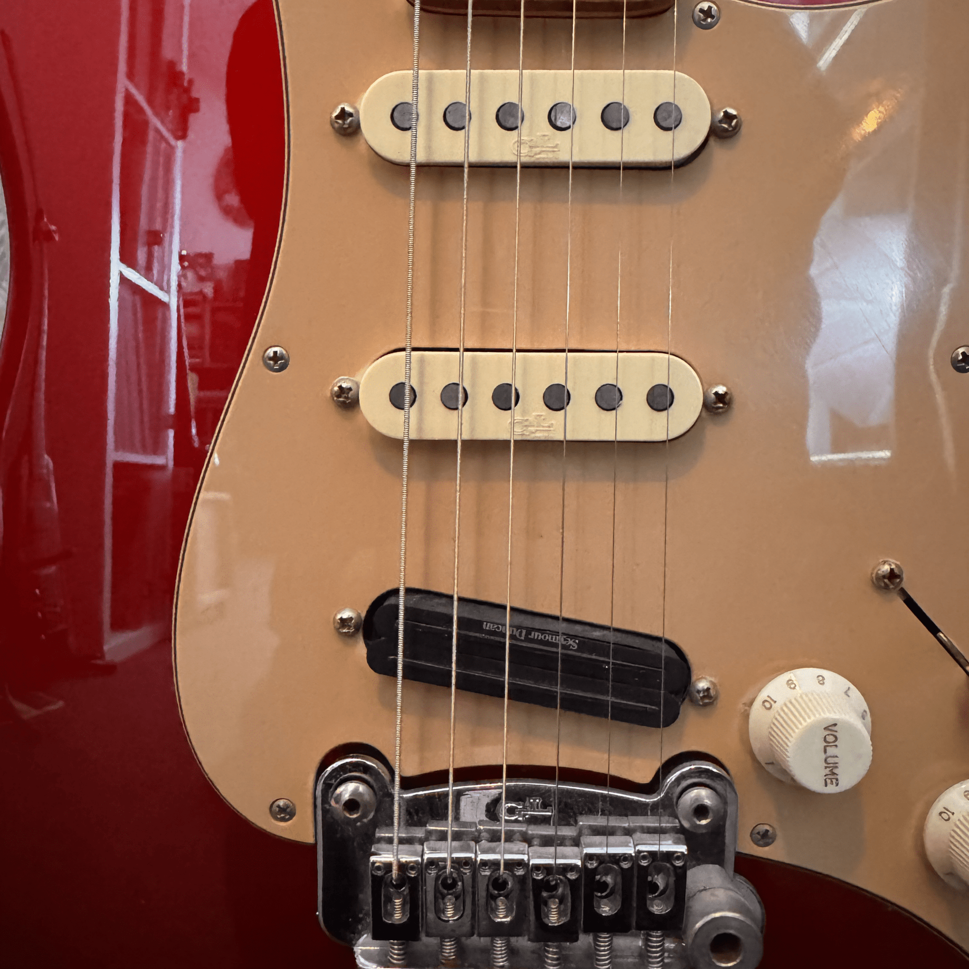 G&L Legacy Strat Candy Apple Red "Matched Headstock" inkl. Case G&L E - Gitarre Roadhouse Vintage Vibes