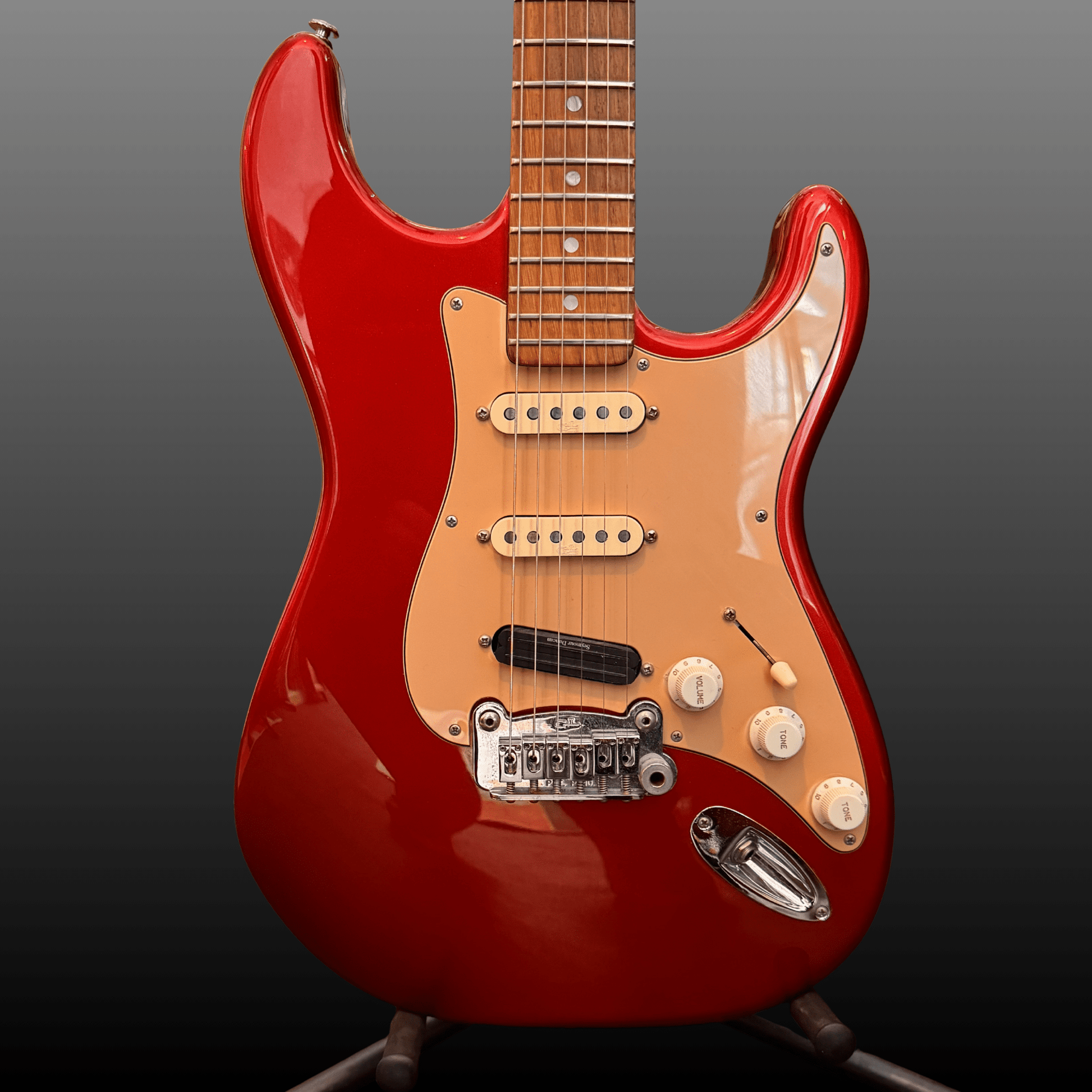 G&L Legacy Strat Candy Apple Red "Matched Headstock" inkl. Case G&L E - Gitarre Roadhouse Vintage Vibes