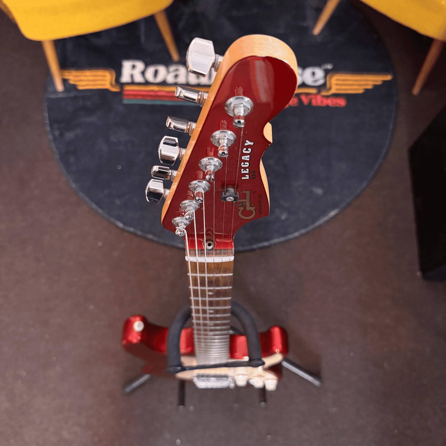 G&L Legacy Strat Candy Apple Red "Matched Headstock" inkl. Case G&L E - Gitarre Roadhouse Vintage Vibes