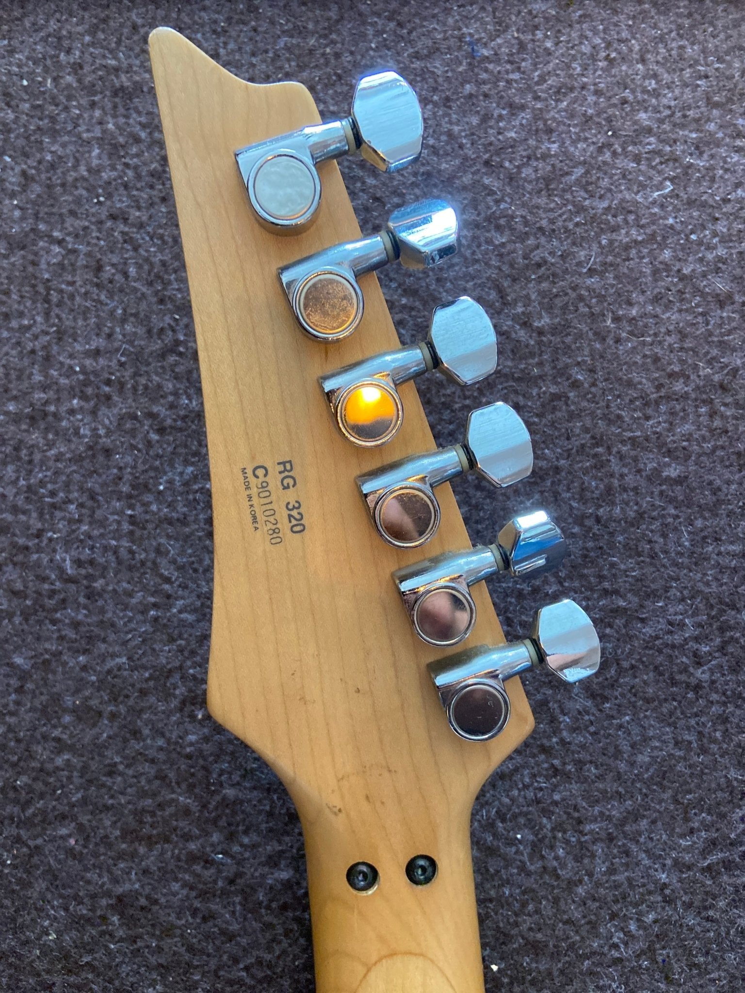 Ibanez RG320 Gun Metal Grey - Roadhouse Vintage Vibes