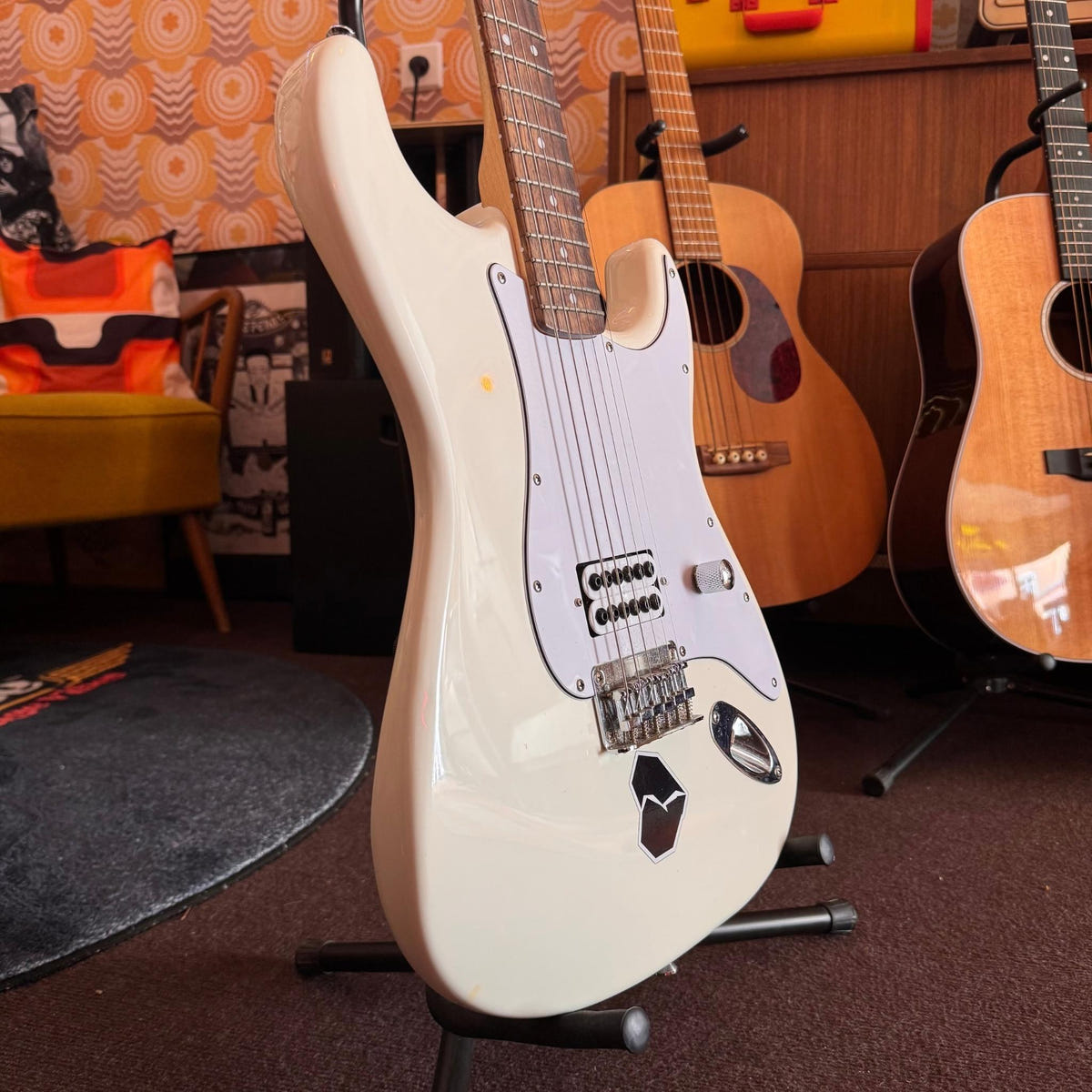 Partscaster Tom DeLonge Style inkl. Seymour Duncan Invader Roadhouse Vintage Vibes E-Gitarre Roadhouse Vintage Vibes