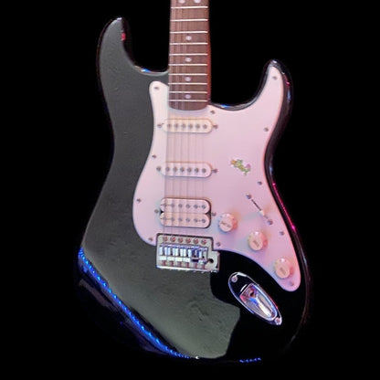 Squier HSS Affinity Strat Ebony 2009 Squier E - Gitarre Roadhouse Vintage Vibes